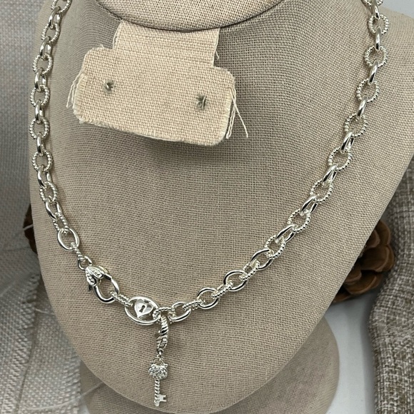 💎 Vintage Judith Ripka Sterling Silver Heart & Key Statement Necklace w/Box Cer - Picture 7 of 16